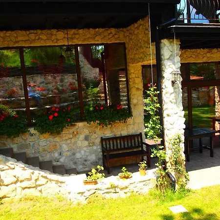 Pensiunea Casa Dacilor * Székelyhidas